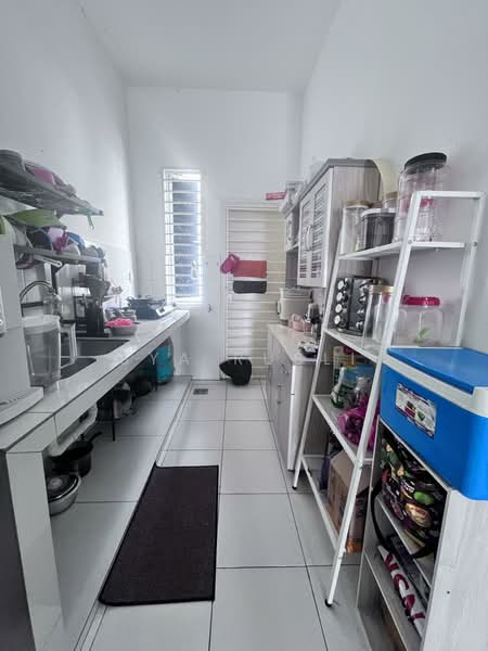 Rumah Teres 1 Tingkat untuk Dijual di Bandar Sri Sendayan (Negeri Sembilan) - Sya Rusli - Kitchen - PropertyGuru.com.my