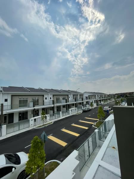 Terraced House for Rent in Bandar Mahkota Banting (Tanjong Duabelas) - Jenny Ng - Exterior - PropertyGuru.com.my
