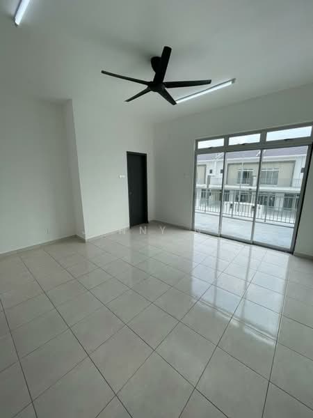 Terraced House for Rent in Bandar Mahkota Banting (Tanjong Duabelas) - Jenny Ng - Living Room - PropertyGuru.com.my