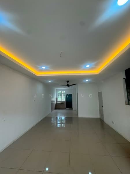 Terraced House for Rent in Bandar Mahkota Banting (Tanjong Duabelas) - Jenny Ng - Living Room - PropertyGuru.com.my
