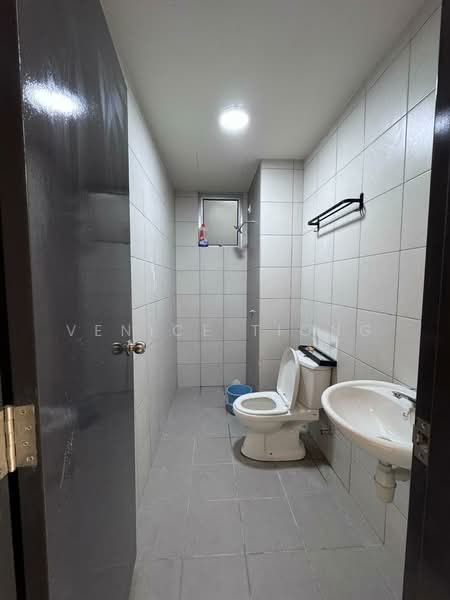 Pangsapuri untuk Disewa di Vista Danau Kota - Venice Tiong - Bathroom - PropertyGuru.com.my