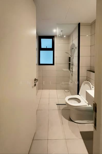 Kediaman Servis untuk Disewa di Duta Park Residences - Angel Lim - Outside Bathroom - PropertyGuru.com.my