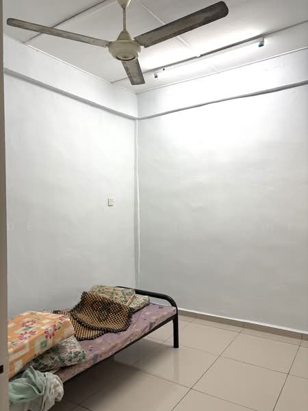Rumah Teres 1-Tingkat untuk Dijual di Taman Bukit Larang Indah (Telok Mas) - De Costa Timothy - PropertyGuru.com.my