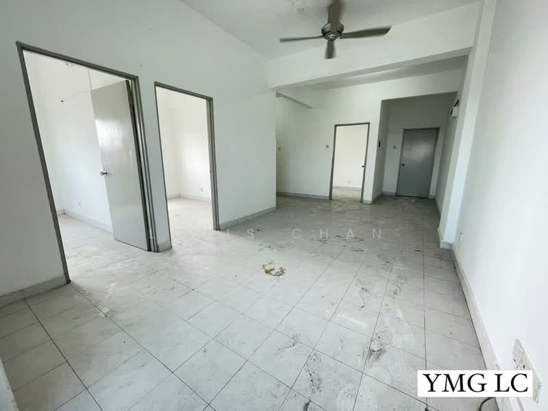 Pangsapuri untuk Dijual di Taman Kembara - Louis Chan - Living Room - PropertyGuru.com.my