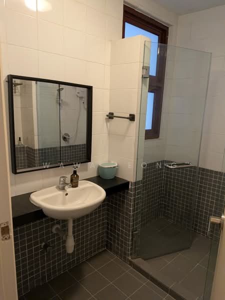 Kondominium untuk Disewa di Surian Condominium - Wawa Leong - Bathroom - PropertyGuru.com.my