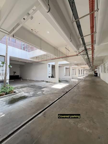 Rumah Teres 3.5 Tingkat untuk Dijual di Ampang (Selangor) - Lucas Choo - Car Park - PropertyGuru.com.my