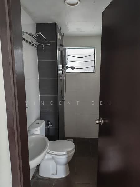 Kondominium untuk Dijual di Oasis 2 Residence - Vincent Beh - PropertyGuru.com.my