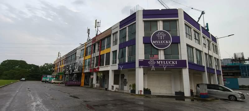 Shop for Sale in BANDAR PUCHONG JAYA (Puchong) - Vicky Tay - Exterior - PropertyGuru.com.my