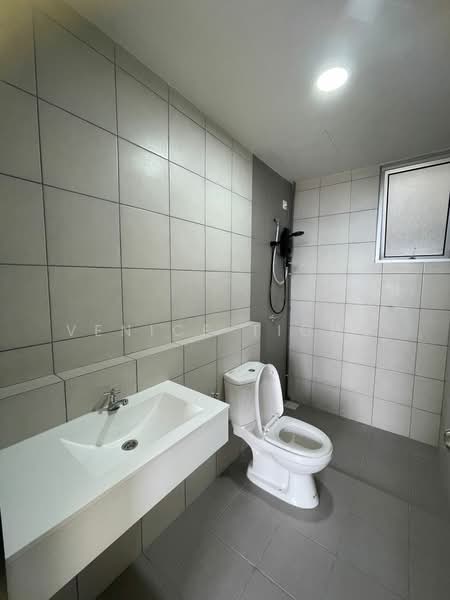 Pangsapuri untuk Disewa di Vista Danau Kota - Venice Tiong - Bathroom - PropertyGuru.com.my