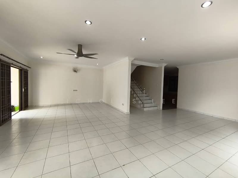 Semi-Detached House for Sale in Taman Victoria (Ipoh) - Nicholas Lee - Living Room - PropertyGuru.com.my