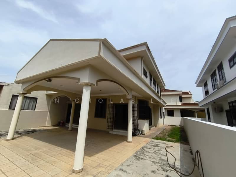 Semi-Detached House for Sale in Taman Victoria (Ipoh) - Nicholas Lee - Exterior - PropertyGuru.com.my