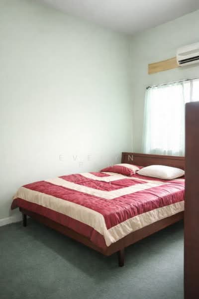Rumah Teres 2 Tingkat untuk Dijual di Taman Paramount (Petaling Jaya) - Evelyn Pan - Bedroom - PropertyGuru.com.my