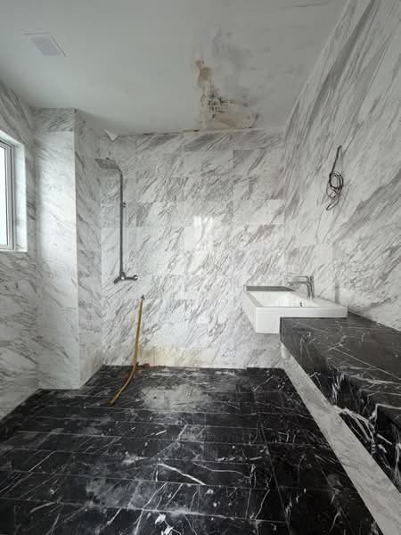 Rumah Banglo untuk Dijual di Damansara Heights (Damansara Heights) - KF Kuan - Bathroom - PropertyGuru.com.my