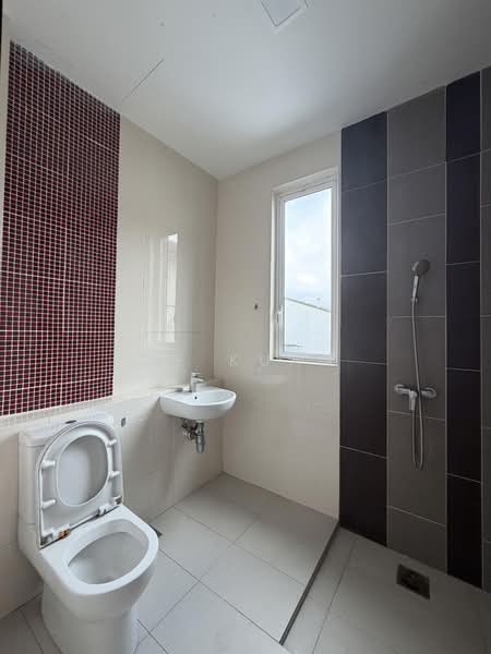 Rumah Banglo untuk Dijual di Damansara Heights (Damansara Heights) - KF Kuan - Bathroom - PropertyGuru.com.my