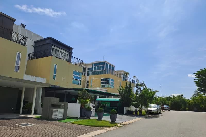 Semi-Detached House for Sale in Saujana Puchong (Puchong) - Harry Lee - Exterior - PropertyGuru.com.my