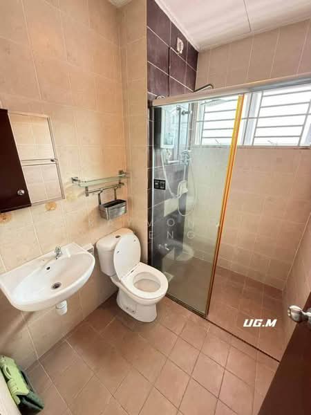 Rumah Teres untuk Dijual di Bandar Puteri Klang (Klang) - Raymond Cheng - Bathroom - PropertyGuru.com.my