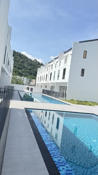 3.5-storey Terraced House for Rent in Damansara Perdana (Selangor) - Amelie Tan - Exterior - PropertyGuru.com.my