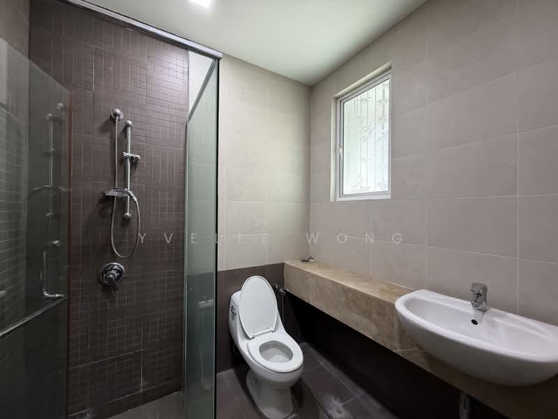 Semi-Detached House for Sale in Duta Tropika (Batu) - Yvelle Wong - Bathroom - PropertyGuru.com.my