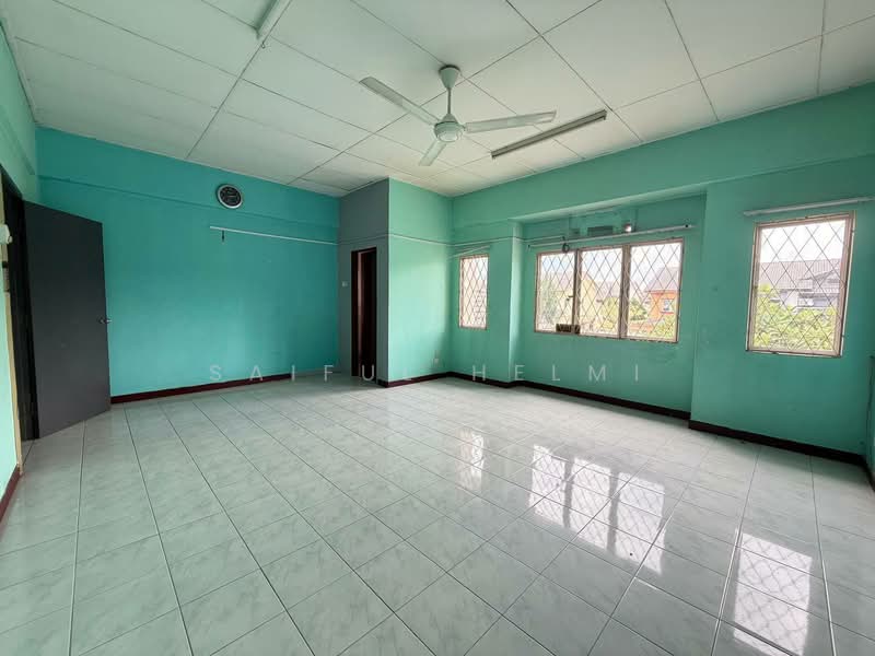 2-storey Terraced House for Sale in Bukit Rimau (Shah Alam) - SAIFUL HELMI - Living Room - PropertyGuru.com.my