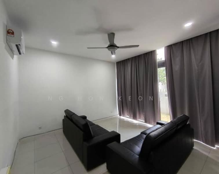 3-storey Terraced House for Rent in Sungai Besi (Kuala Lumpur) - Ng Hon Keong - Living Room - PropertyGuru.com.my