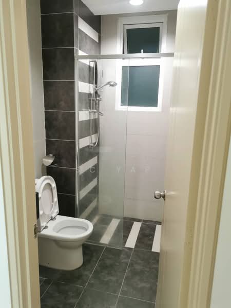 Pangsapuri untuk Dijual di Central Residence @ Sungai Besi - SC Yap - Bathroom - PropertyGuru.com.my