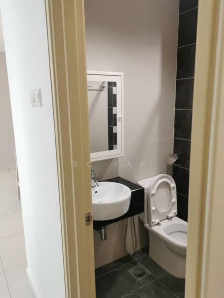 Pangsapuri untuk Dijual di Central Residence @ Sungai Besi - SC Yap - Bathroom - PropertyGuru.com.my