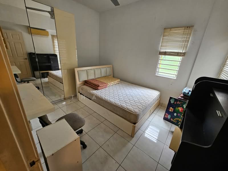 Apartment for Sale at Cempaka Utama, Bandar Utama - Ethan Chua - Bedroom - PropertyGuru.com.my