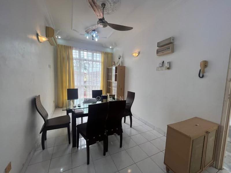 Apartment for Rent at Pangsapuri Mata Kuching - Woon . - Dining Room - PropertyGuru.com.my