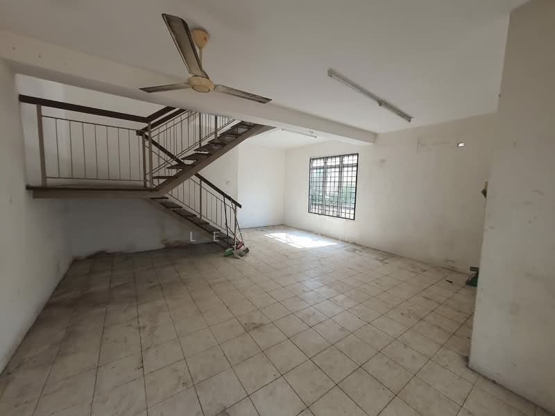 2-storey Terraced House for Sale in Bandar Putra Permai (Seri Kembangan) - Leo Koh - Interior - PropertyGuru.com.my