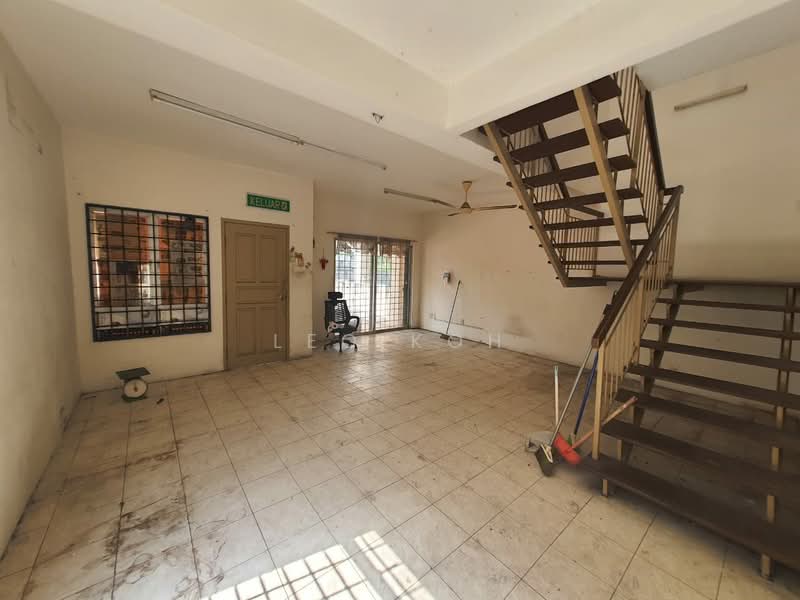 2-storey Terraced House for Sale in Bandar Putra Permai (Seri Kembangan) - Leo Koh - Interior - PropertyGuru.com.my