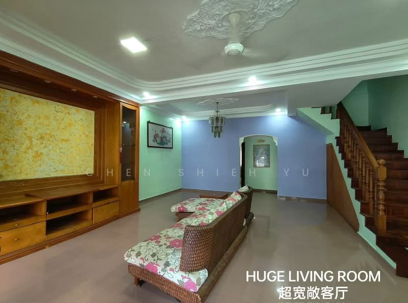 Rumah Teres 2 Tingkat untuk Dijual di Taman Sri Putri (Skudai) - Chen Shieh Yu - Living Room - PropertyGuru.com.my