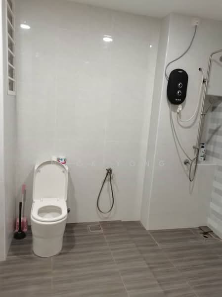 2-storey Terraced House for Sale in Bandar Sri Sendayan (Negeri Sembilan) - Nick Yong - Bathroom - PropertyGuru.com.my