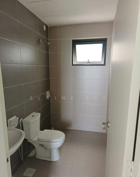 Condominium for Sale at Skyvilla @ D'Island - Elaine Yap - Bathroom - PropertyGuru.com.my