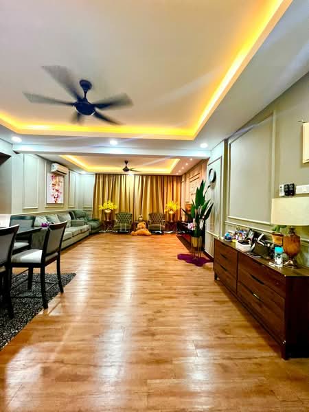 Kondominium untuk Dijual di Royale Infinity - Kah Hui Teoh - Living Room - PropertyGuru.com.my