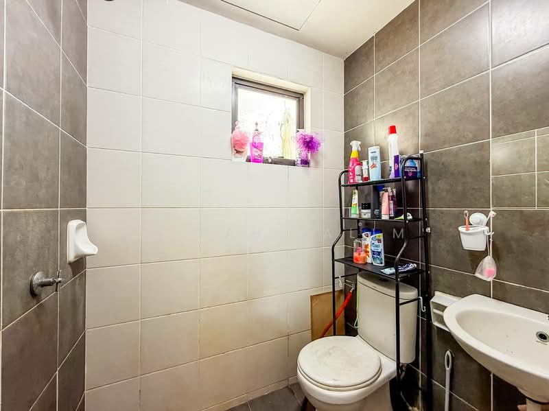 Apartment for Sale at Pr1ma One @ Laman View - Adibah Salim - Bathroom - PropertyGuru.com.my