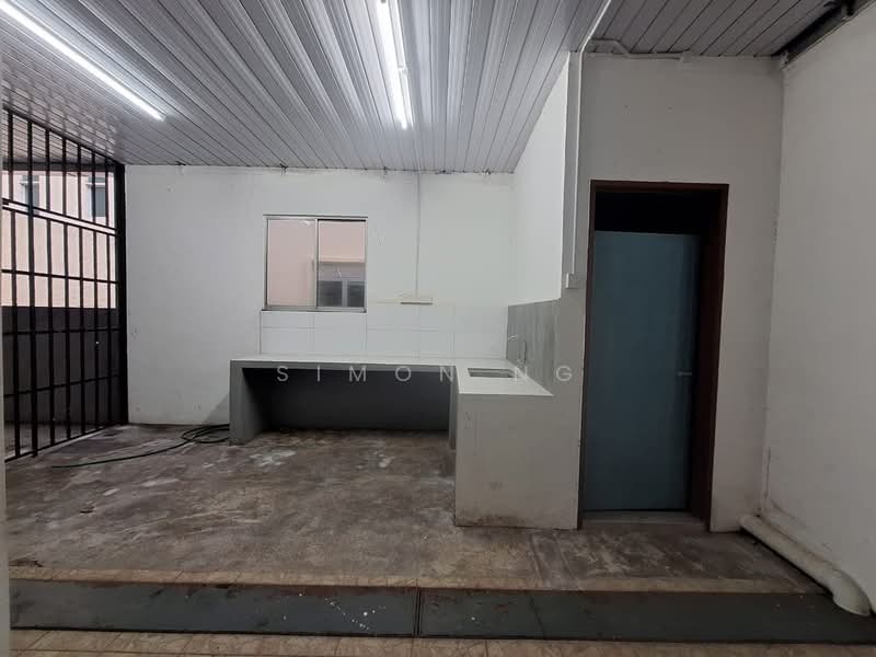 Semi-Detached House for Sale in Taman Seri Juru (Bukit Minyak) - Simon Ng - Kitchen - PropertyGuru.com.my