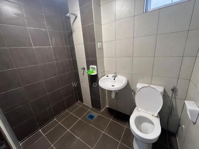 Pangsapuri untuk Disewa di Residensi PR1MA A’Famosa 2 (Residensi A’Famosa) - Woon . - Bathroom - PropertyGuru.com.my