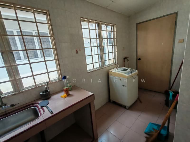 Rumah Teres 2 Tingkat untuk Disewa di Shah Alam (Selangor) - Victoria Chew - Kitchen - PropertyGuru.com.my