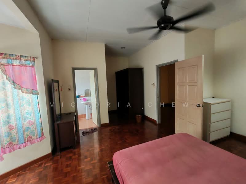 Rumah Teres 2 Tingkat untuk Disewa di Shah Alam (Selangor) - Victoria Chew - Bedroom - PropertyGuru.com.my