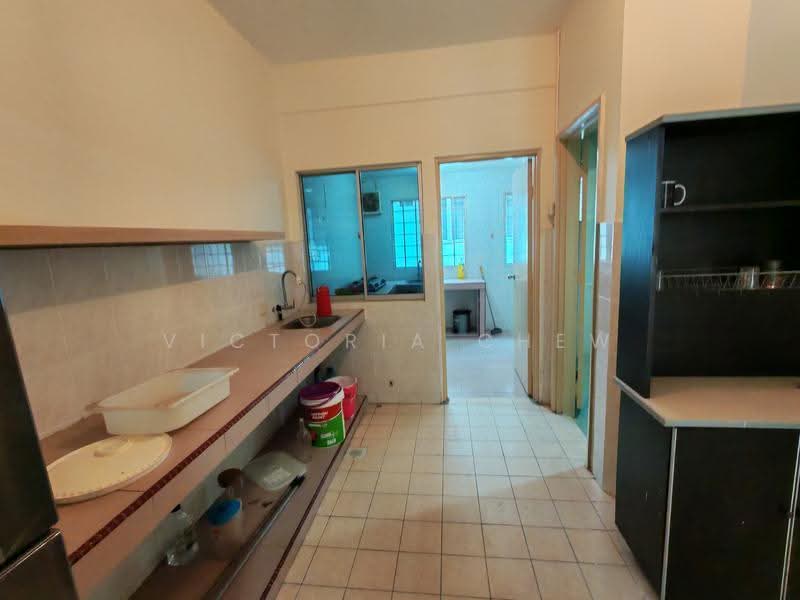 Rumah Teres 2-Tingkat untuk Disewa di Shah Alam (Selangor) - Victoria Chew - Kitchen - PropertyGuru.com.my
