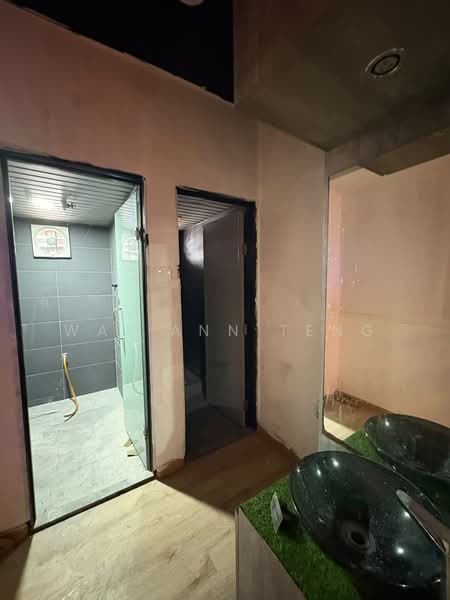 Kedai / Pejabat untuk Disewa di BANDAR PUCHONG JAYA (Puchong) - Wai Ann Teng - Bathroom - PropertyGuru.com.my