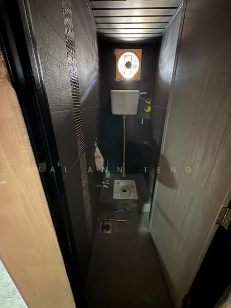 Kedai / Pejabat untuk Disewa di BANDAR PUCHONG JAYA (Puchong) - Wai Ann Teng - Bathroom - PropertyGuru.com.my
