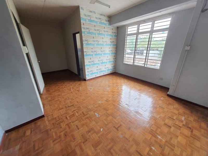 2-storey Terraced House for Sale in Bandar Putra Permai (Seri Kembangan) - Leo Koh - Interior - PropertyGuru.com.my