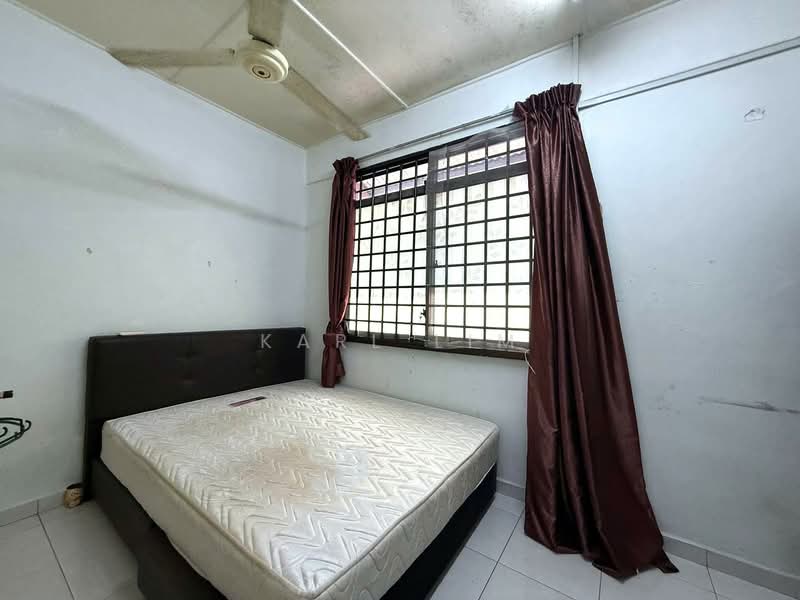 2-storey Terraced House for Sale in Taman Johor Jaya (Johor Bahru) - Karl Lim - Bedroom - PropertyGuru.com.my