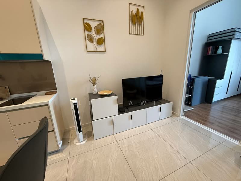Kediaman Servis untuk Disewa di Quill Residence - Liza Awi - Living Room - PropertyGuru.com.my