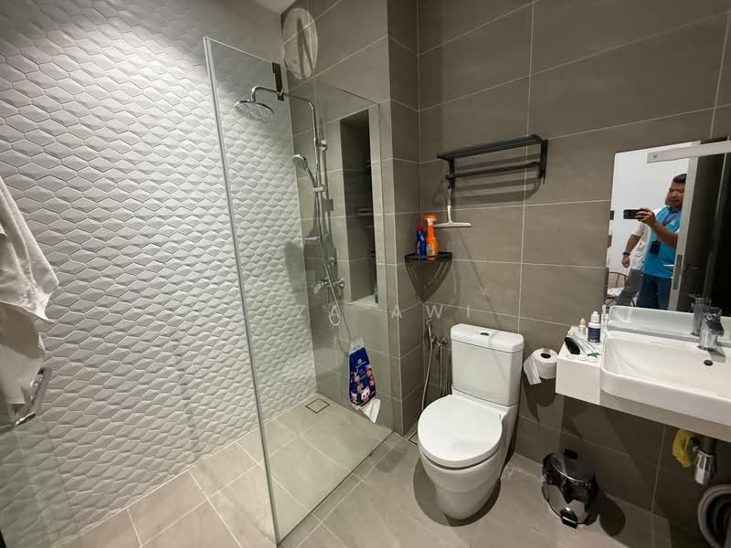 Kediaman Servis untuk Disewa di Quill Residence - Liza Awi - Bathroom - PropertyGuru.com.my