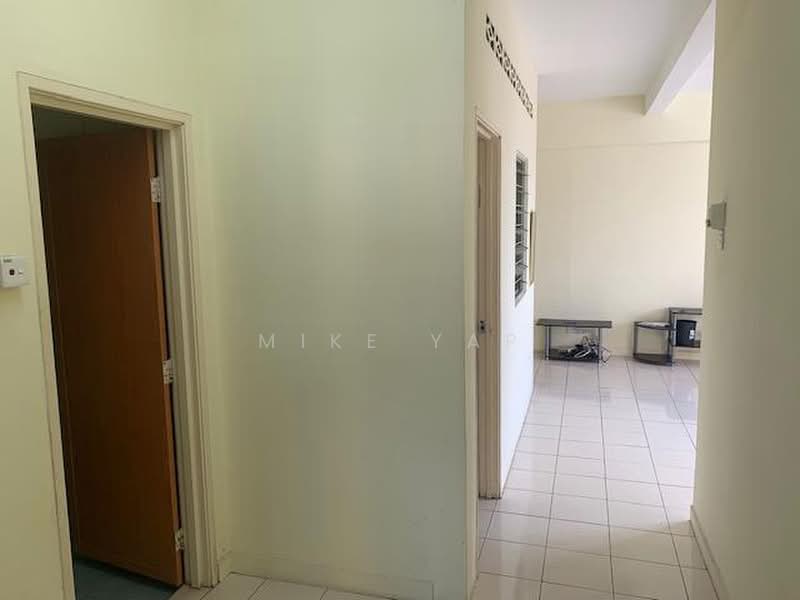 Apartment for Sale at Tar Villa - Mike Yap - Corridor - PropertyGuru.com.my