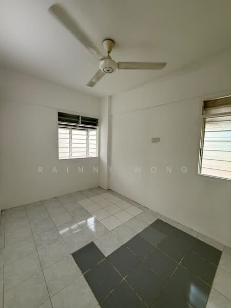 Flat for Rent at Farlim 4 - Rainny Wong - PropertyGuru.com.my