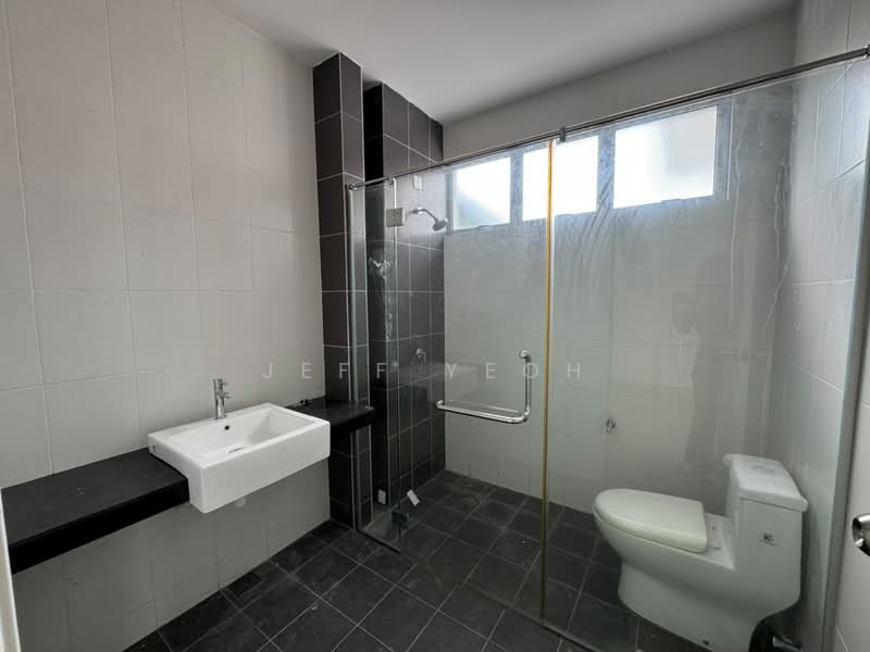 Semi-Detached House for Sale in Jitra (Kedah) - Jeff Yeoh - Bathroom - PropertyGuru.com.my