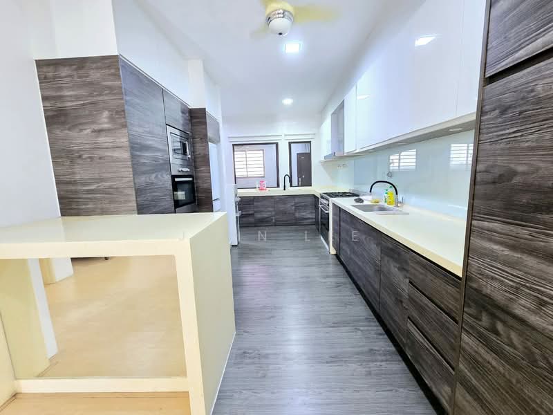 Rumah Teres 3 Tingkat untuk Dijual di Kinrara Residence (Puchong) - John Lee - Kitchen - PropertyGuru.com.my